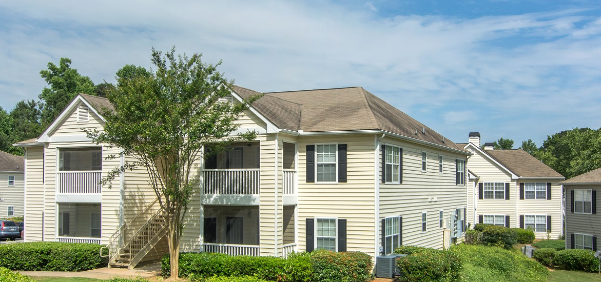 Evergreen Park Apartments in Fairburn, GA